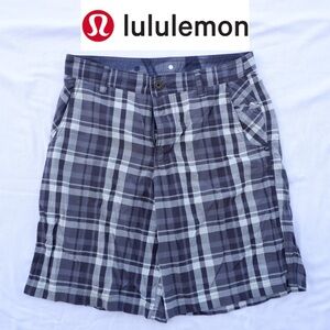 Lululemon Mens Bermuda Shorts Size 32 Black White Checkered Metal Buttons